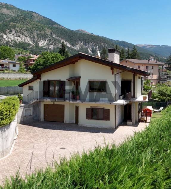 Casa all\'aperto - Villa Via Colli di Barete
 
69, Pizzoli - foto 1