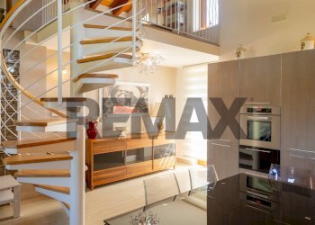 Scale - Villa Via Colli di Barete
 
69, Pizzoli - foto 4