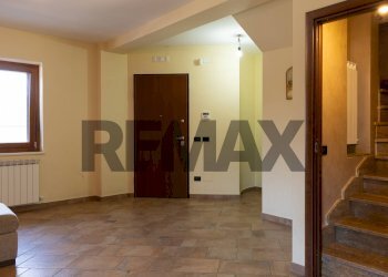 Scale - Villa Via Colli di Barete
 
69, Pizzoli - foto 21