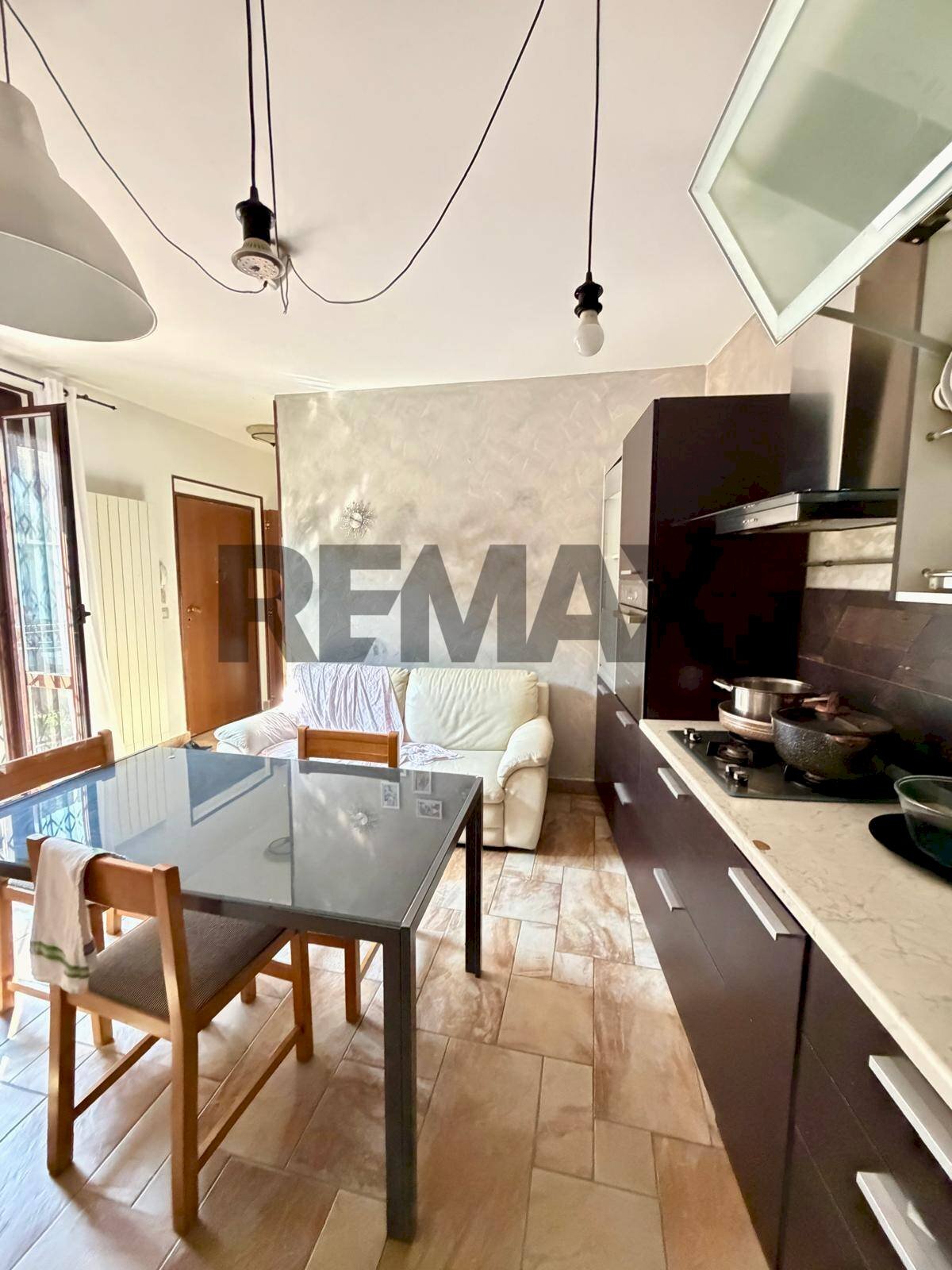 Sala da pranzo - Casa semi indipendente VIA CAVOUR
 
49, Cerano - foto 3