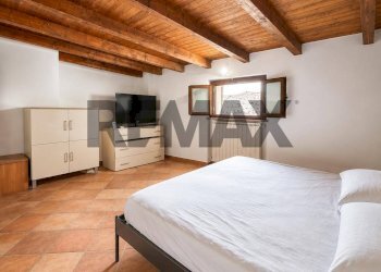 Camera / camera da letto - Casa semi indipendente VIA CAVOUR
 
49, Cerano - foto 9