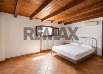 Camera / camera da letto - Casa semi indipendente VIA CAVOUR
 
49, Cerano - foto 10