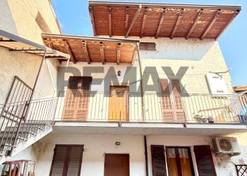 Edificio all\'aperto - Casa semi indipendente VIA CAVOUR
 
49, Cerano - foto 17