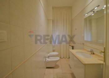 Bagno - Apartment viale Umberto I
 
72, Sassari - photo 9