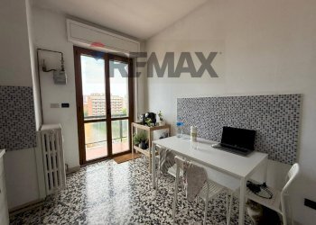 Sala da pranzo - Two-room apartment Piazza Tirana
12, Milano - photo 8