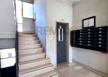 Ricezione / Lobby - Two-room apartment Piazza Tirana
12, Milano - photo 33