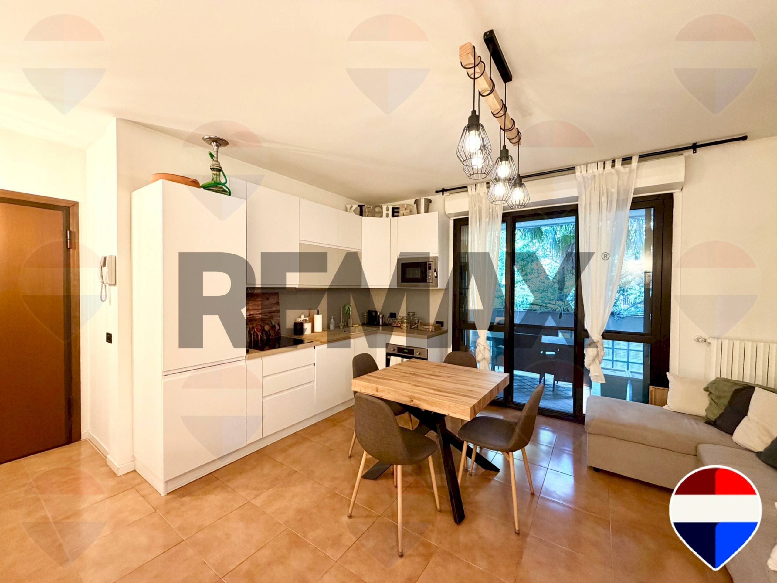 Sala da pranzo - Bilocale Via San Mamete
 
105, Milano - foto 1