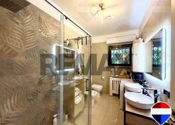 Bagno - Bilocale Via San Mamete
 
105, Milano - foto 10