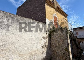 Casa all\'aperto - Casa indipendente Vicolo Carità
 
38, Francolise - foto 4