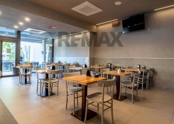 Cucina - Attività Commerciale VIALE PERTINI
45, Collecchio - foto 13