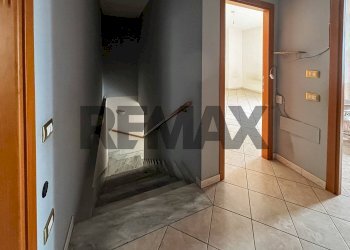 Hall / corridoio - Casa indipendente Via aria di caruso
 
6, Apollosa - foto 8
