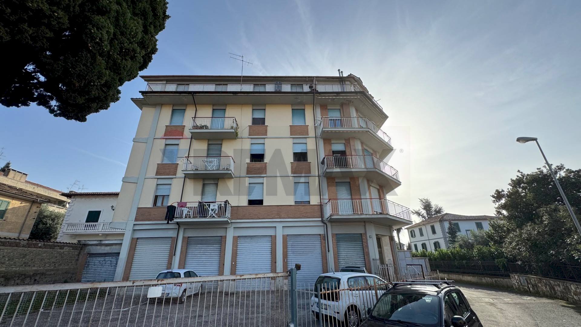 Edificio all\'aperto - Three-room apartment Via Santa Lucia
17, Cave - photo 2
