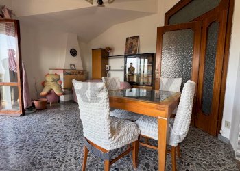 Sala da pranzo - Three-room apartment Via Santa Lucia
 
17, Cave - photo 6