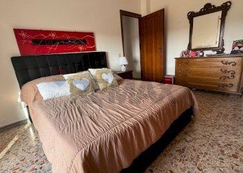 Camera / camera da letto - Three-room apartment Via Santa Lucia
 
17, Cave - photo 20