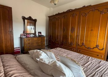 Camera / camera da letto - Three-room apartment Via Santa Lucia
 
17, Cave - photo 21