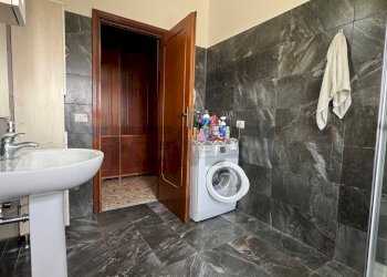 Bagno - Three-room apartment Via Santa Lucia
 
17, Cave - photo 24