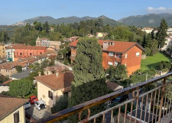 Balcone - Three-room apartment Via Santa Lucia
 
17, Cave - photo 28