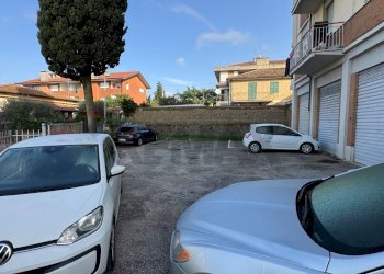Parcheggio - Three-room apartment Via Santa Lucia
 
17, Cave - photo 31