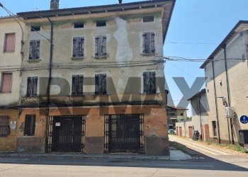 Edificio all\'aperto - Casa semi indipendente Piazza Cervi
 
10-11, Gattatico - foto 2