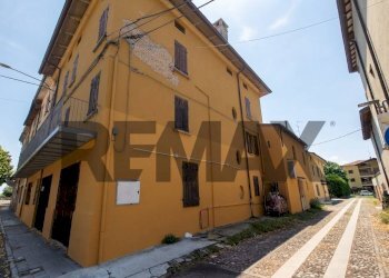 Edificio all\'aperto - Casa semi indipendente Piazza Cervi
 
10-11, Gattatico - foto 4