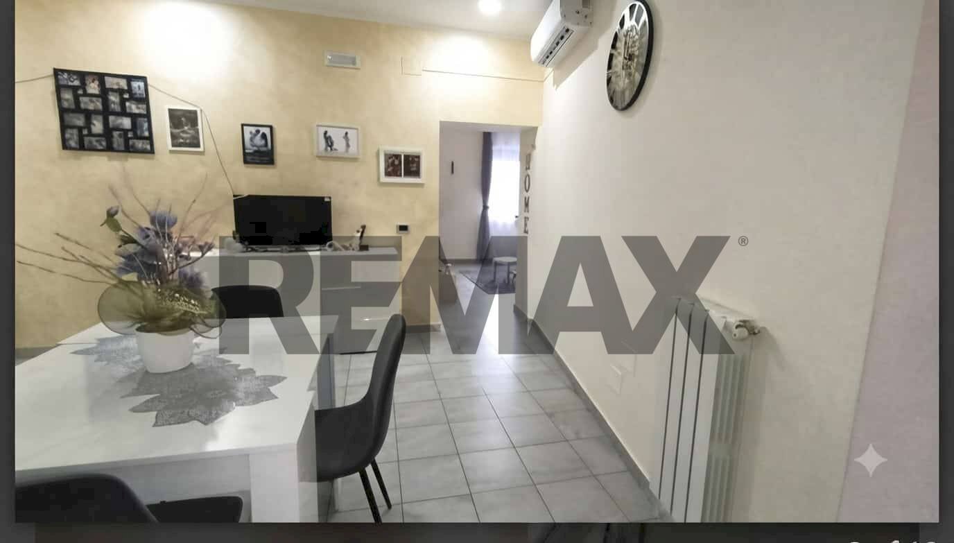 Sala da pranzo - Three-room apartment VICO SCRIVANI
2, Santi Cosma e Damiano - photo 2