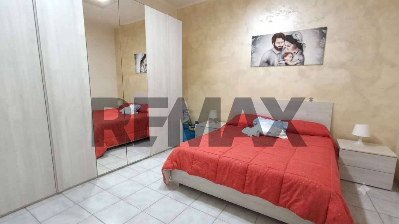 Camera / camera da letto - Three-room apartment VICO SCRIVANI
2, Santi Cosma e Damiano - photo 3