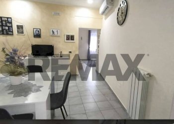 Sala da pranzo - Three-room apartment VICO SCRIVANI
 
2, Santi Cosma e Damiano - photo 2