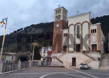Edificio all\'aperto - Three-room apartment VICO SCRIVANI
 
2, Santi Cosma e Damiano - photo 8