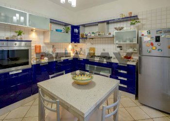 Cucina - Casa semi indipendente Strada Statale 16 Complanare Ovest
90, Bari - foto 18