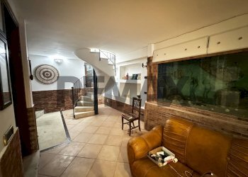 Soggiorno - Villa Via Generale Carlo Alberto Della Chiesa
 
50, Turi - foto 6