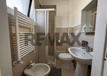 Bagno - Villa Via Generale Carlo Alberto Della Chiesa
 
50, Turi - foto 14