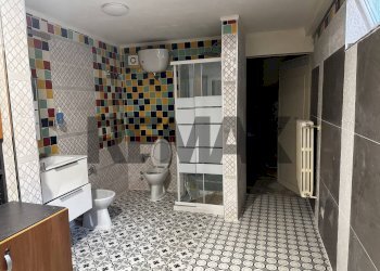 Bagno - Villa Via Generale Carlo Alberto Della Chiesa
 
50, Turi - foto 18
