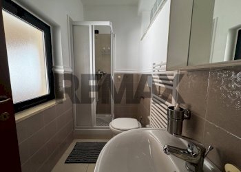 Bagno - Villa Via Generale Carlo Alberto Della Chiesa
 
50, Turi - foto 24