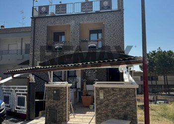Casa all\'aperto - Villa Via Generale Carlo Alberto Della Chiesa
 
50, Turi - foto 42