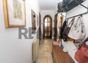 Hall / corridoio - Casa semi indipendente via ripoli
 
11, Spoltore - foto 7