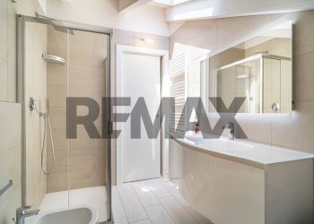 Bagno - Trilocale via emilia est
 
46, Parma - foto 21
