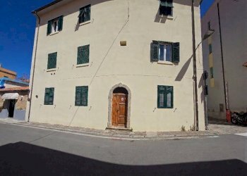 Foto 1 - Bilocale Via Provinciale Campese
 
11, Isola del Giglio - foto 1