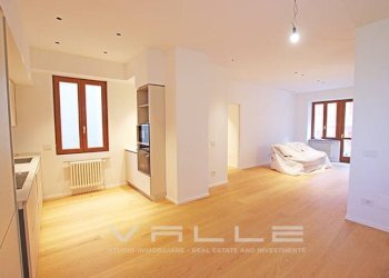 Soggiorno - Three-room apartment via locatelli, Bergamo - photo 1