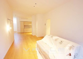 Soggiorno - Three-room apartment via locatelli, Bergamo - photo 4