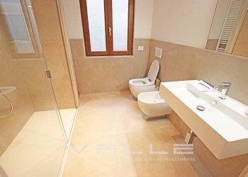 Bagno - Three-room apartment via locatelli, Bergamo - photo 6