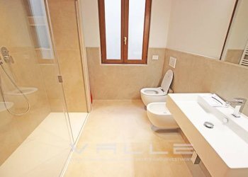 Bagno - Three-room apartment via locatelli, Bergamo - photo 7