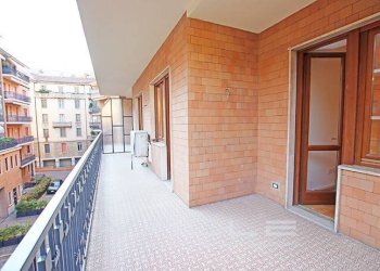 Terrazzo - Three-room apartment via locatelli, Bergamo - photo 16