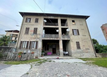 Edificio all\'aperto - Rustic via enrico fermi, Casnate con Bernate - photo 3
