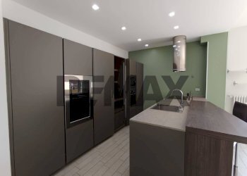 Cucina - Quadrilocale corso Giacomo Matteotti
 
33, Lecco - foto 8