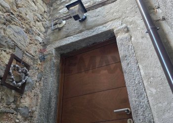 Edificio all\'aperto - Casa indipendente via Pinchetti
 
5, Dizzasco - foto 24