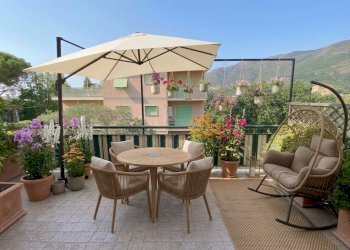 Terrazzo - Trilocale via Magnone, 110, Ceriale - foto 1