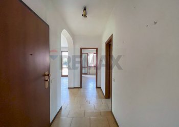 Hall / corridoio - Attic L. Tolstoi
SNC, Brembate - photo 17