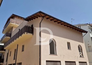 Foto 1 - Stable - Palace Via Goffredo Mameli
 
28, Loreto Aprutino - photo 1
