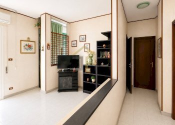 Foto 2 - Three-room apartment Largo Zancle
 
4, Palermo - photo 2