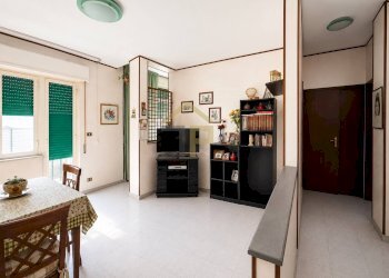 Foto 3 - Three-room apartment Largo Zancle
 
4, Palermo - photo 3